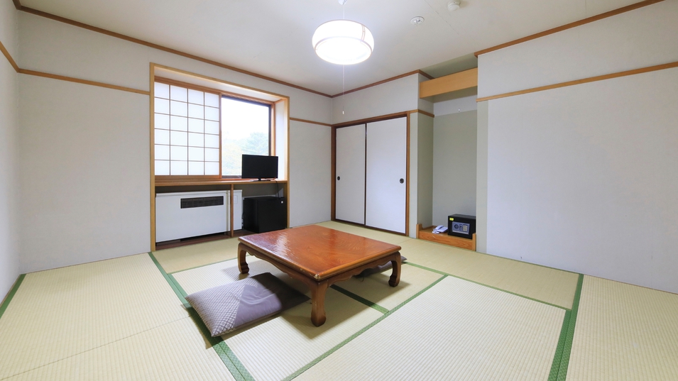 Nikko Yumoto Onsen Yumori Kamaya Set in a prime location of Nikko, Nikko Yumoto Onsen Yumori Kamaya puts everything the city has to offer just outside your doorstep. The property features a wide range of facilities to make your stay 