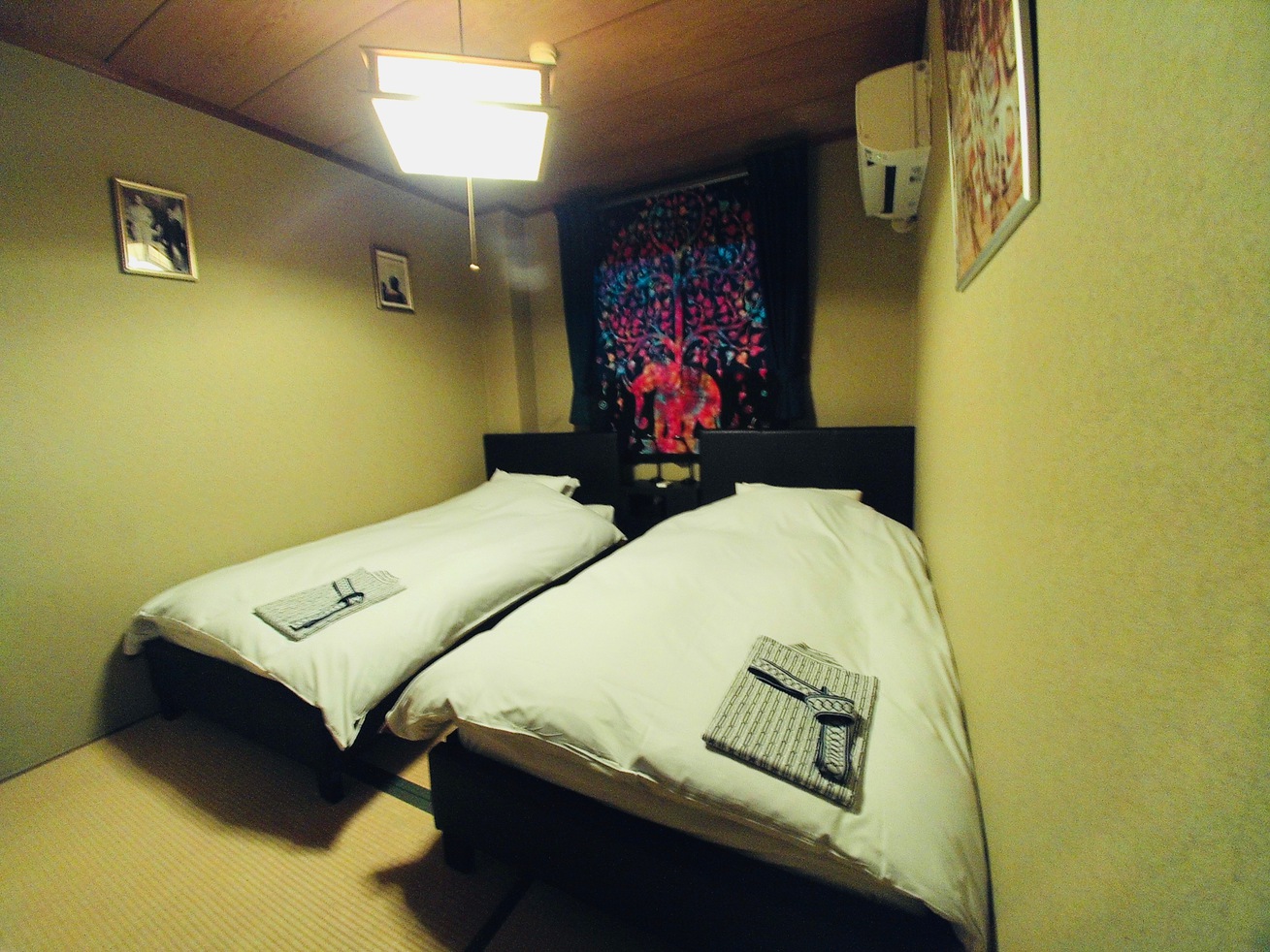 テラヤマ部屋 Terayama room