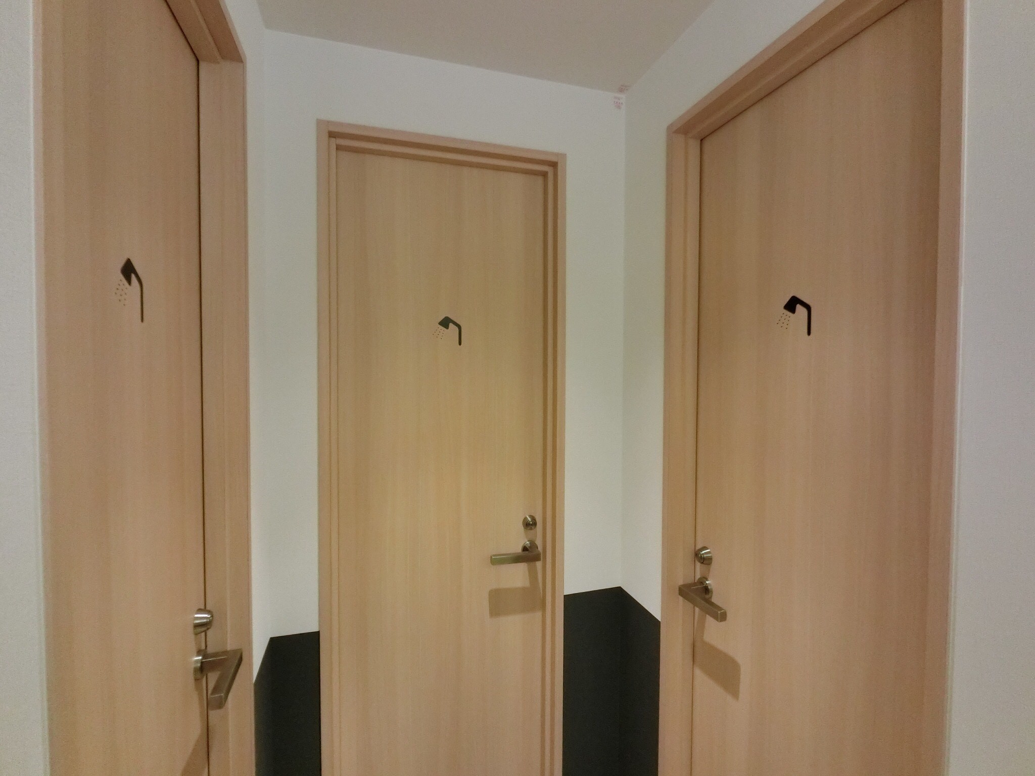 シャワールーム