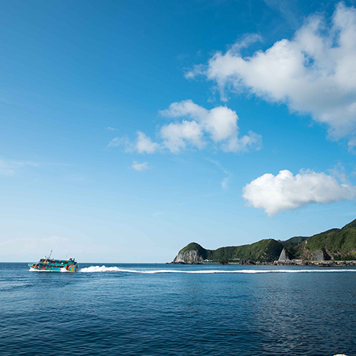 *【ジェット船】青い海を眺めながら神津島へお越し下さい