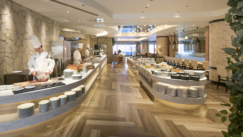 2Fカジュアルダイニング「ガーデンコート」店内