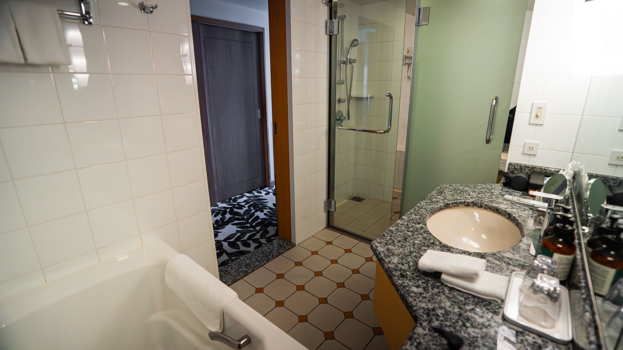 デラックスタイプバスルーム