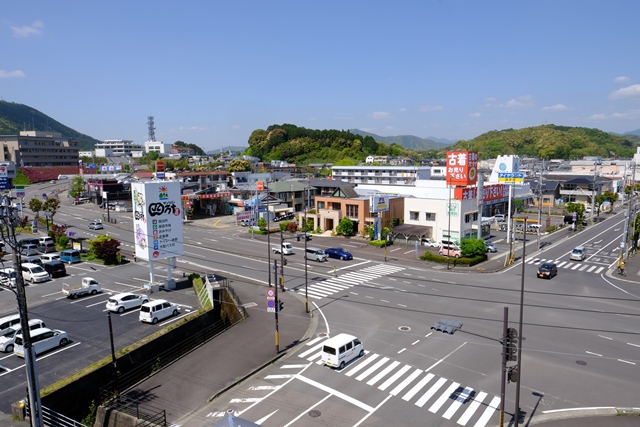 ホテル前交差点