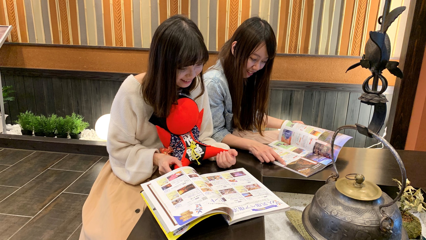 囲炉裏を囲んで計画をたてても良し、寛いでも良し…;。インスタスポットとしても最適です。