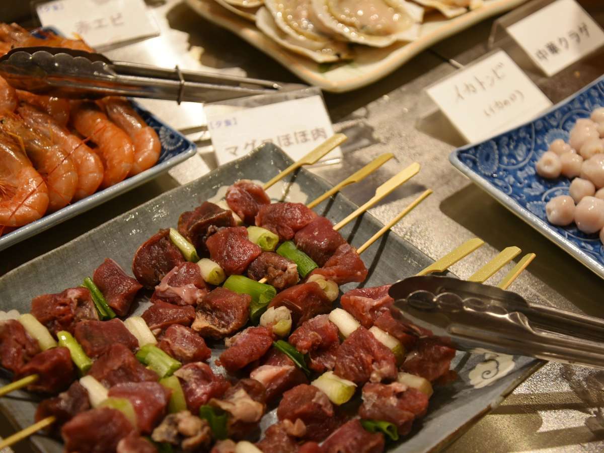 【夕食焼き物一例】非日常食材「マグロのほほ肉」好評です！