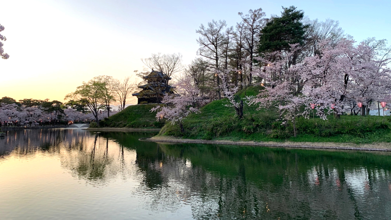 高田城址公園車：約7分