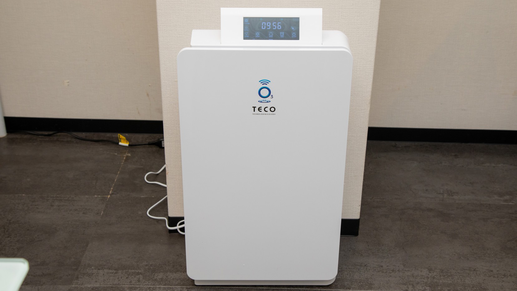 *オゾン空気清浄機：広い範囲での感染症対策や消臭対策に最適