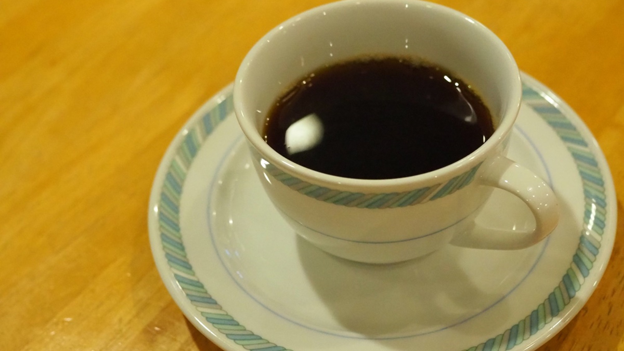 【朝食】バイキングでお腹が膨れた後は、お仕事前のコーヒーでほっとひといき。