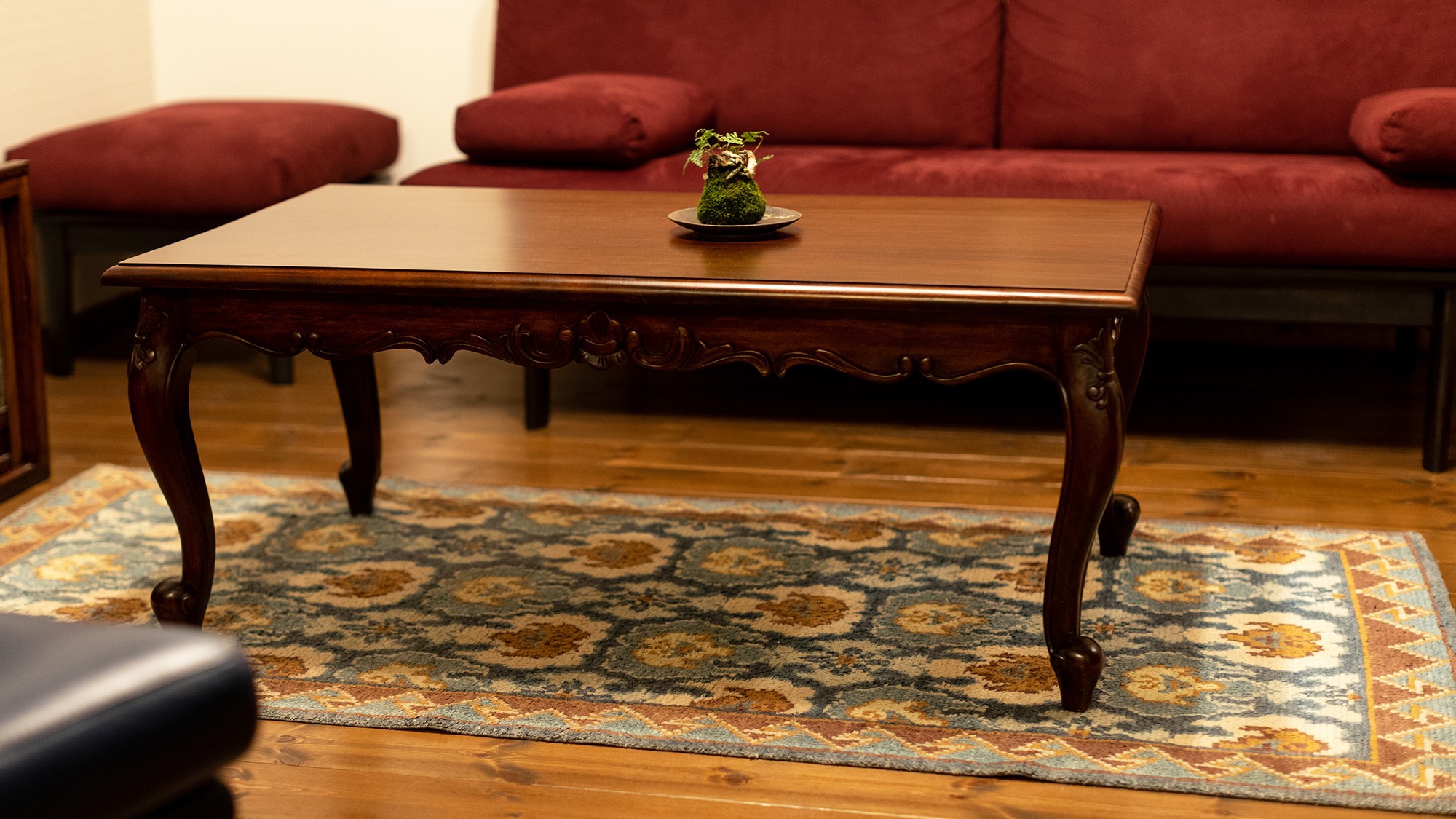 ・大正時代の面影のある家具もご用意しております。
