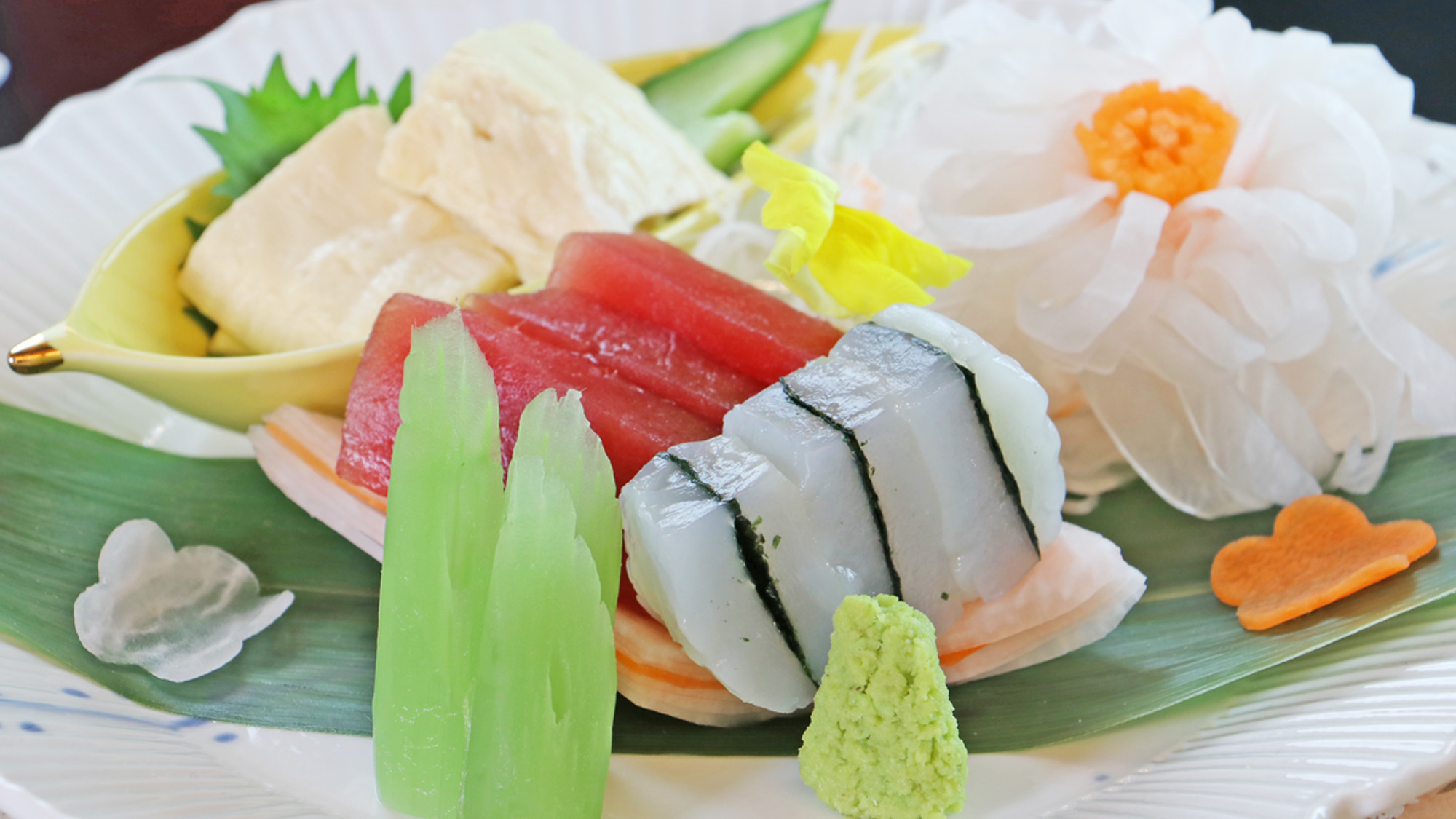 #【夕食一例・春料理＿造り】鮪・鰆・ゆば刺し・あしらい一式