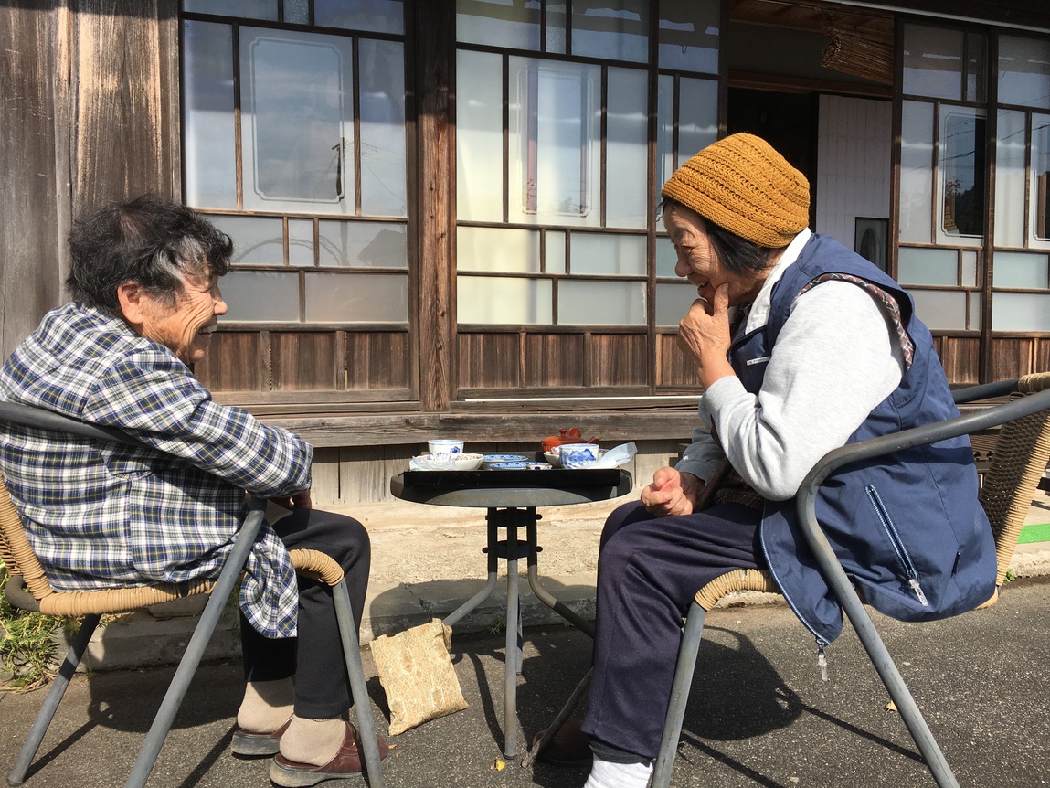 縁側カフェでほっこり