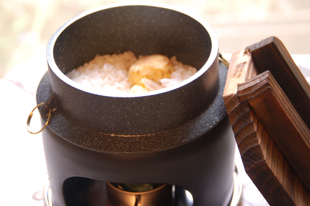 秋の味覚栗を釜めしでご賞味！