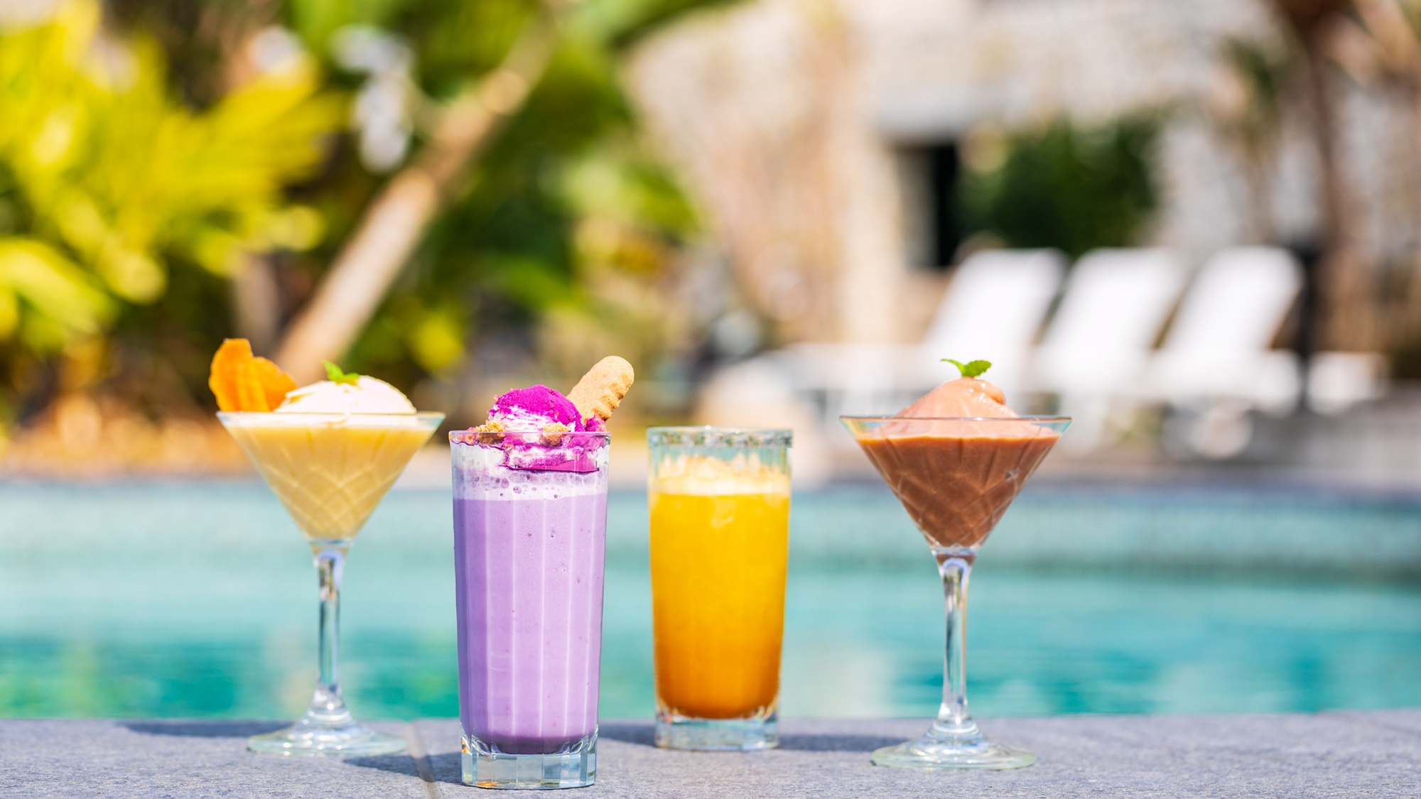 【プールサイドバー】