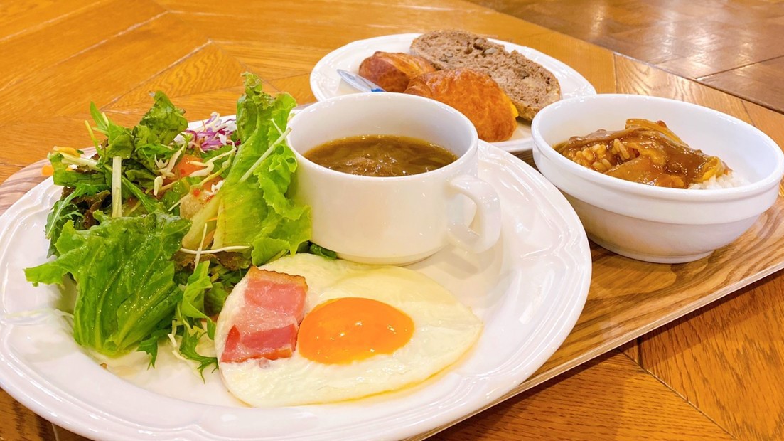 朝食