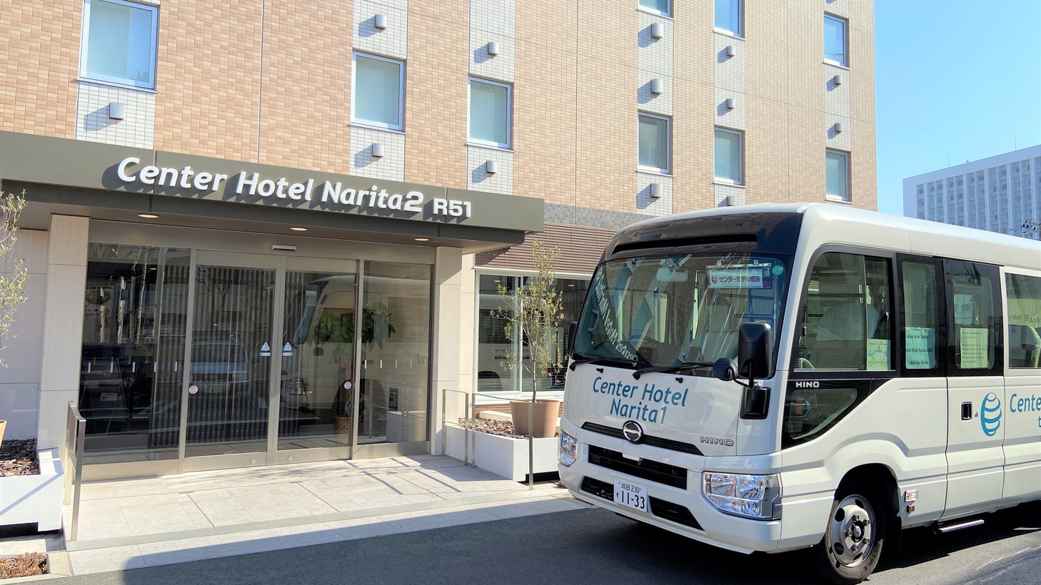 シャトルバス