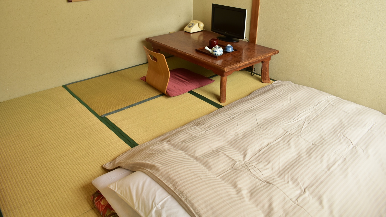 Ryokan Matsumae Stop at Ryokan Matsumae to discover the wonders of Nara. The property offers a high standard of service and amenities to suit the individual needs of all travelers. All the necessary facilities, inclu