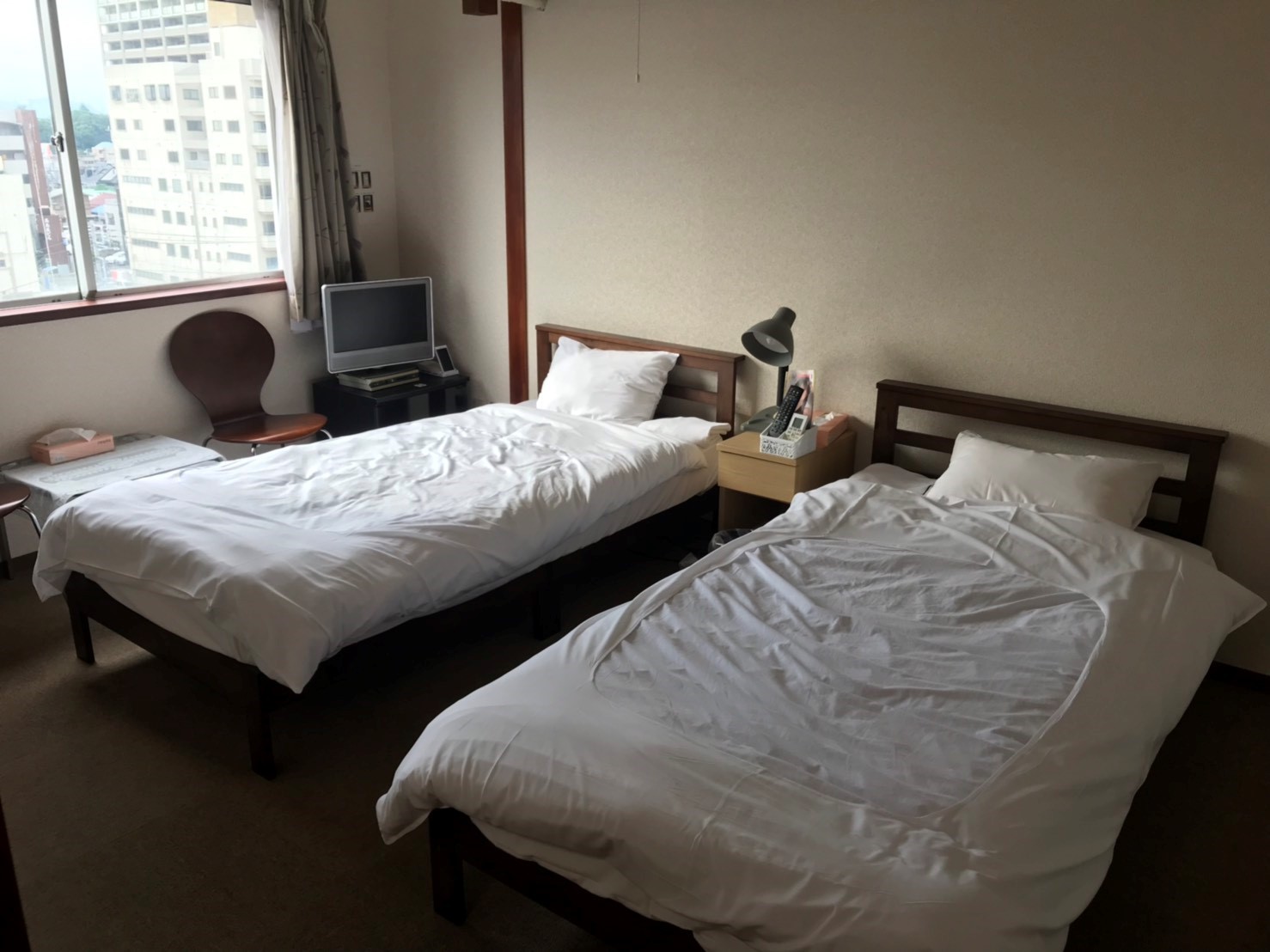 Hotel New Kashiwa Ideally located in the Oyama area, Hotel New Kashiwa promises a relaxing and wonderful visit. The property has everything you need for a comfortable stay. Bar, vending machine, fax or photo copying in