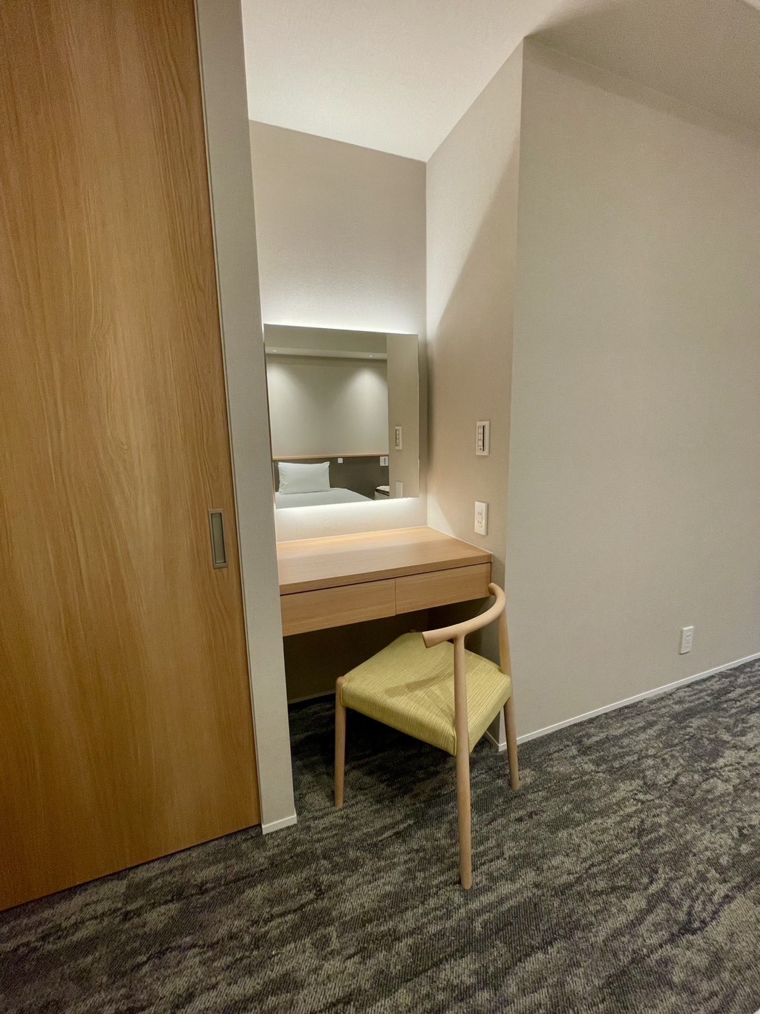 【ジャパニーズウエスタンルーム5名様ドレッサー】