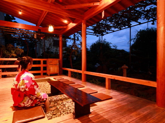 Isawa Onsenkyo Ryokan Kisen Located in Fuefuki, Isawa Onsenkyo Ryokan Kisen is a perfect starting point from which to explore Yamanashi. The property has everything you need for a comfortable stay. Facilities for disabled guests