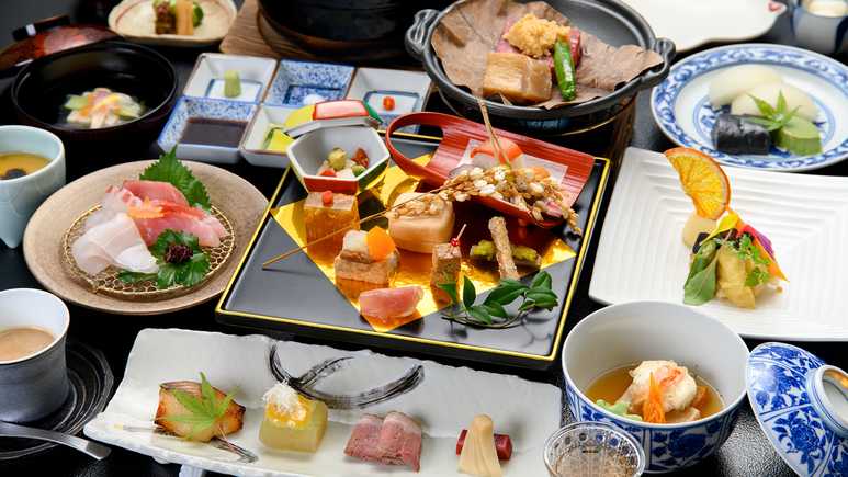 【夕朝食とも部屋食】■人気トップ3■ 古屋旅館オリジナル懐石13品プラン（基本料理）