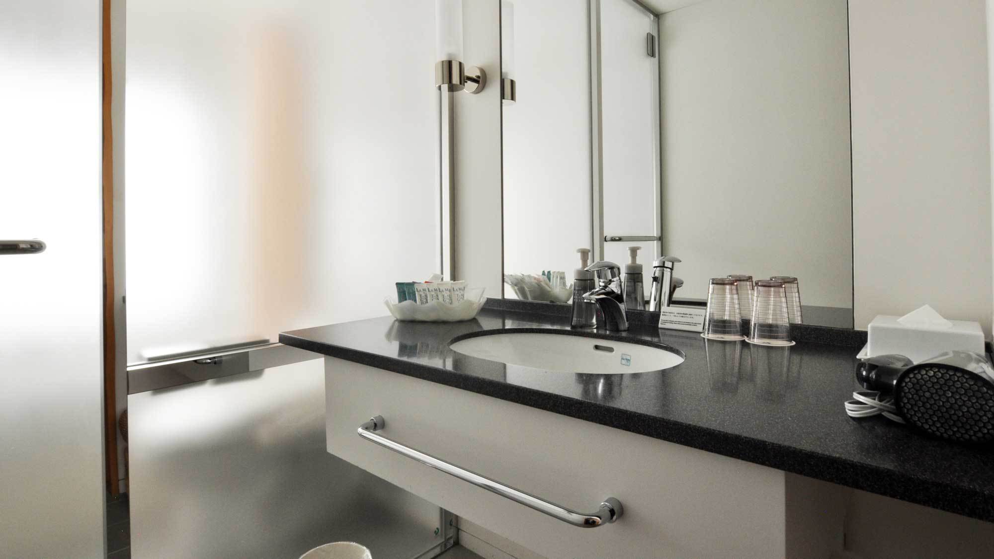 【ラグジュアリーツイン】洗面スペース.jpg