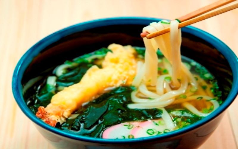 当店オススメ天ぷらうどん