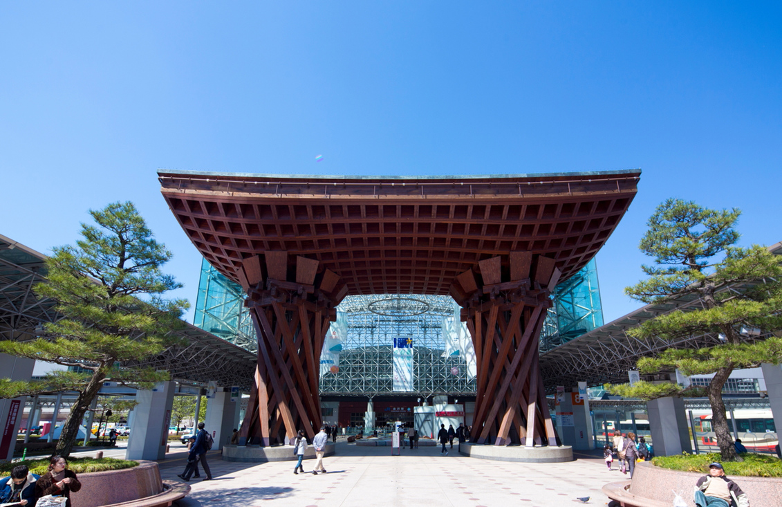 金沢駅東口鼓門