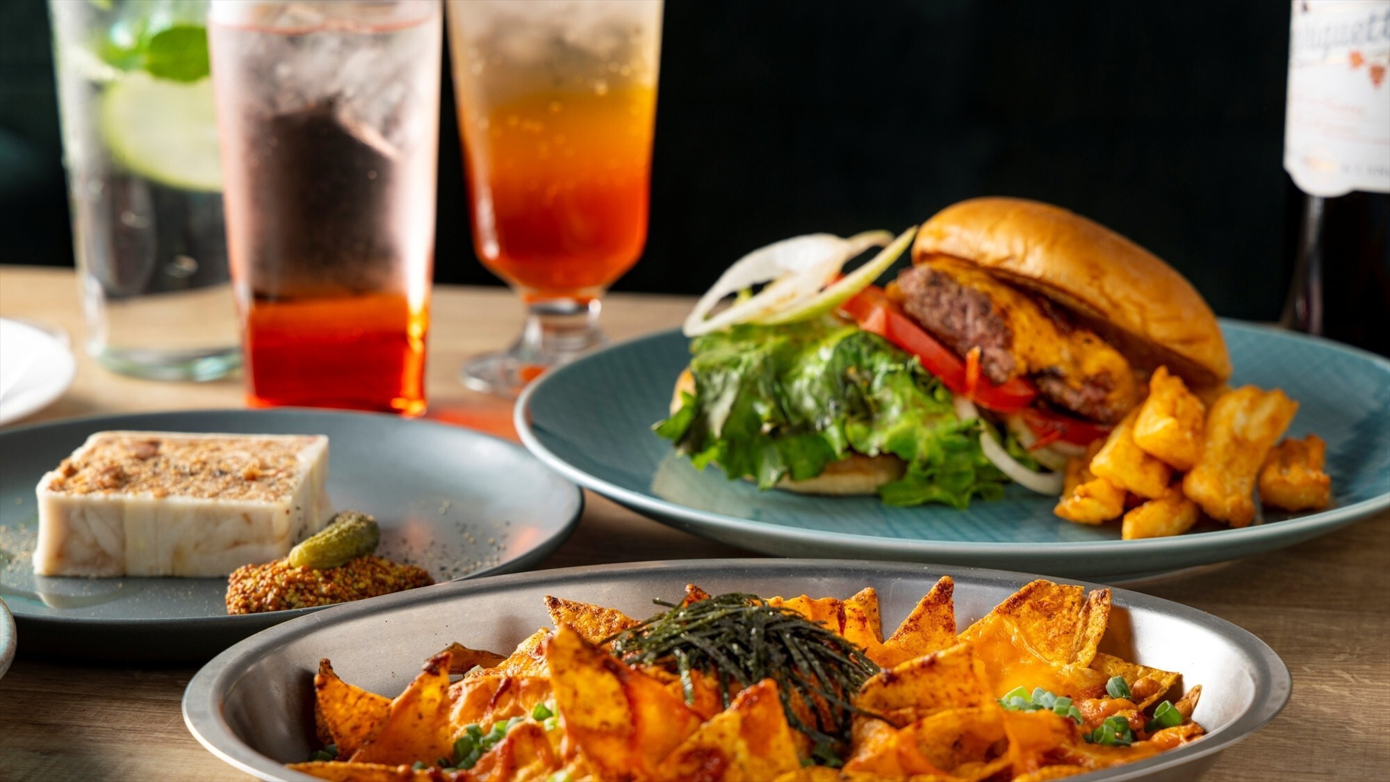 【ディナー】洗練された料理と厳選ドリンクで楽しむ、上質な夜のひととき