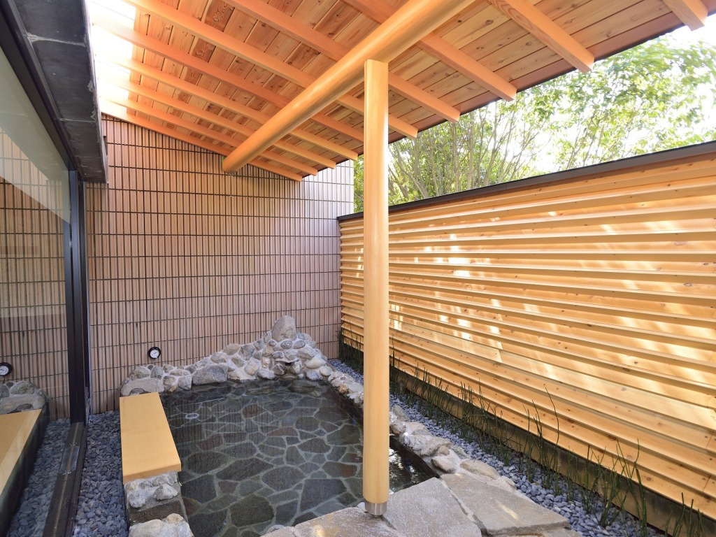 女性大浴場露天風呂【椿の湯】