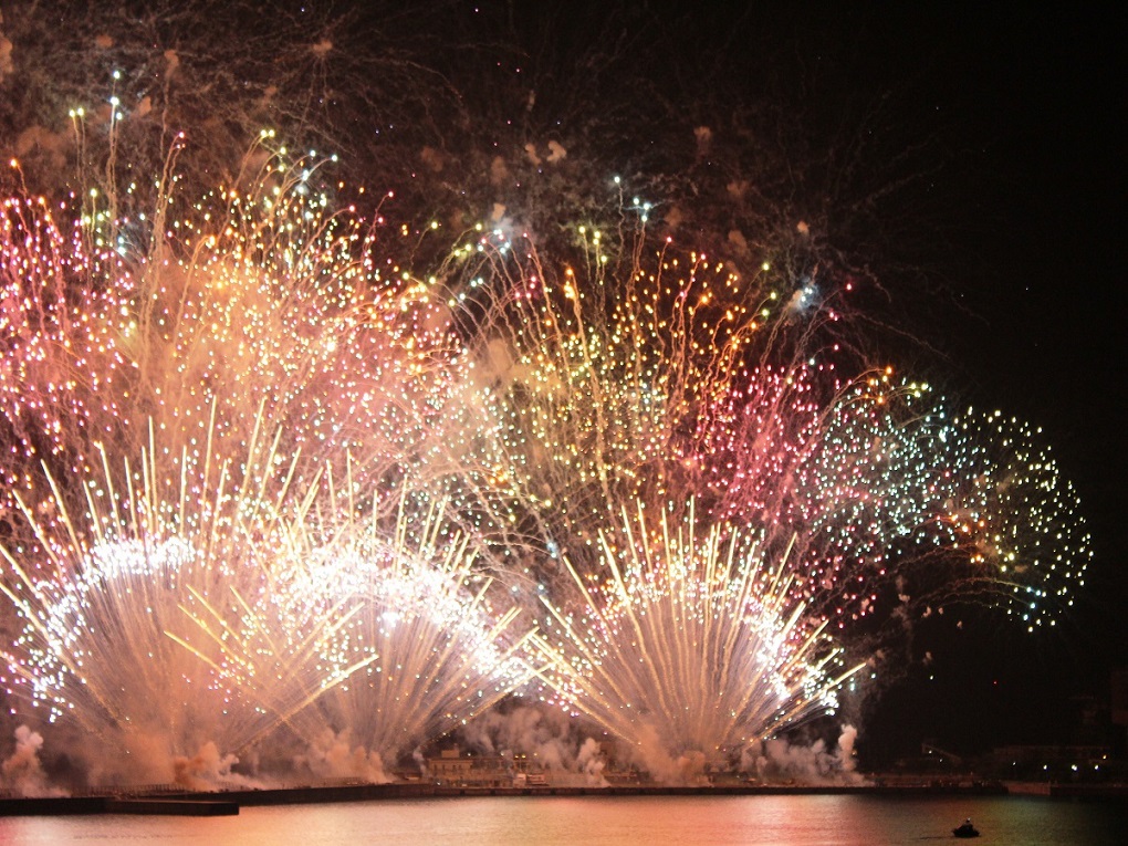 熱海海上花火大会 