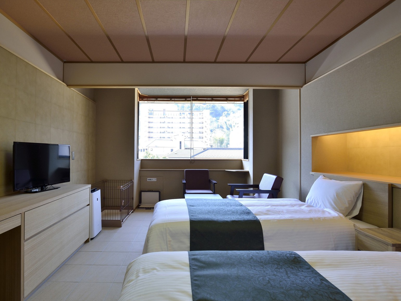 ツインルーム28㎡（1名〜2名定員）