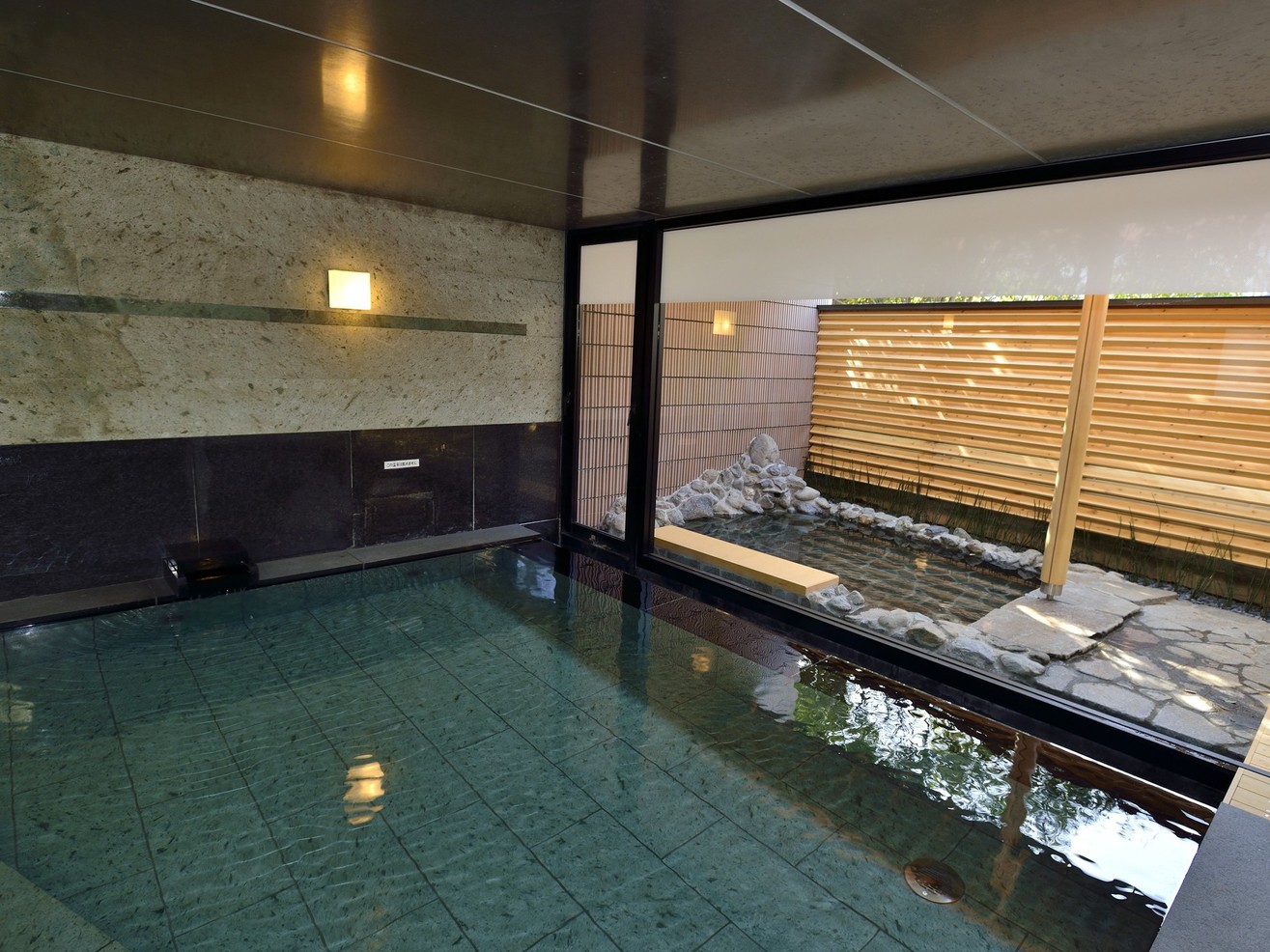 女性大浴場【椿の湯】