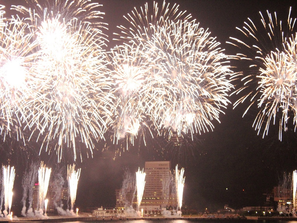 熱海海上花火大会 