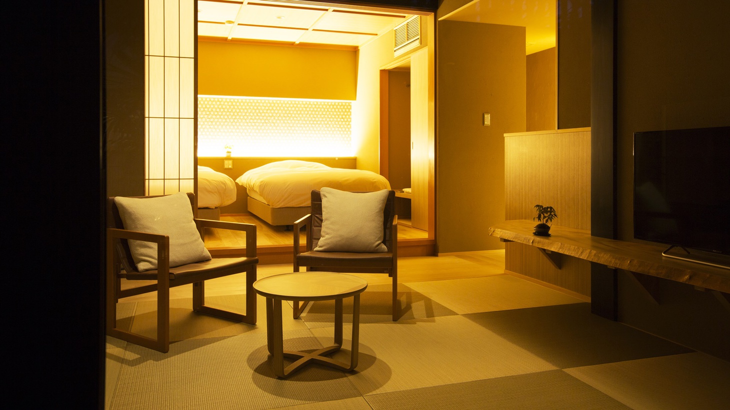 *【NISHI】畳を敷いたリビングとベッドルームが別れた50平米の和洋室。