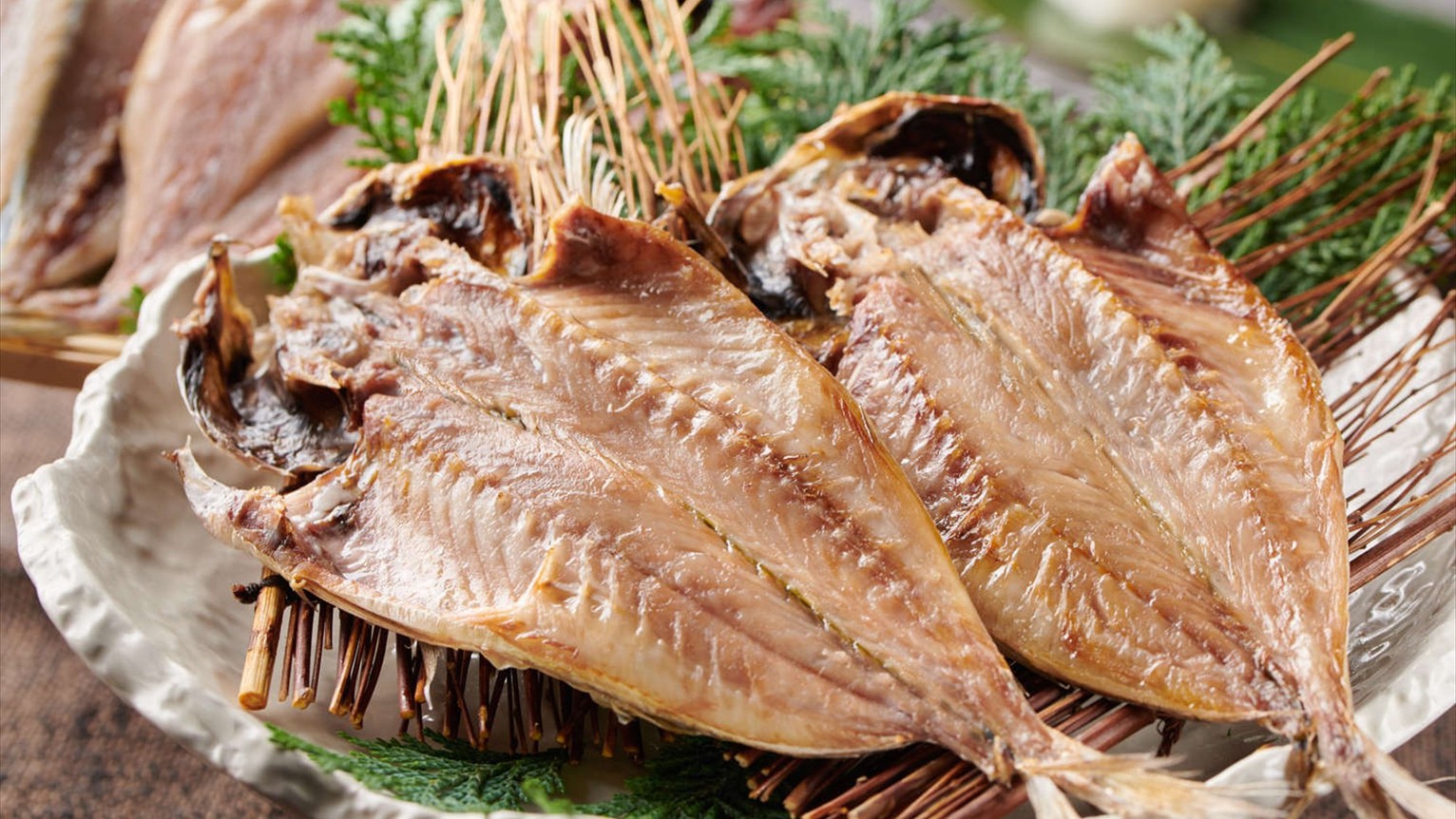 【ご朝食】当館名物の季節の干物をご朝食で※写真は一例