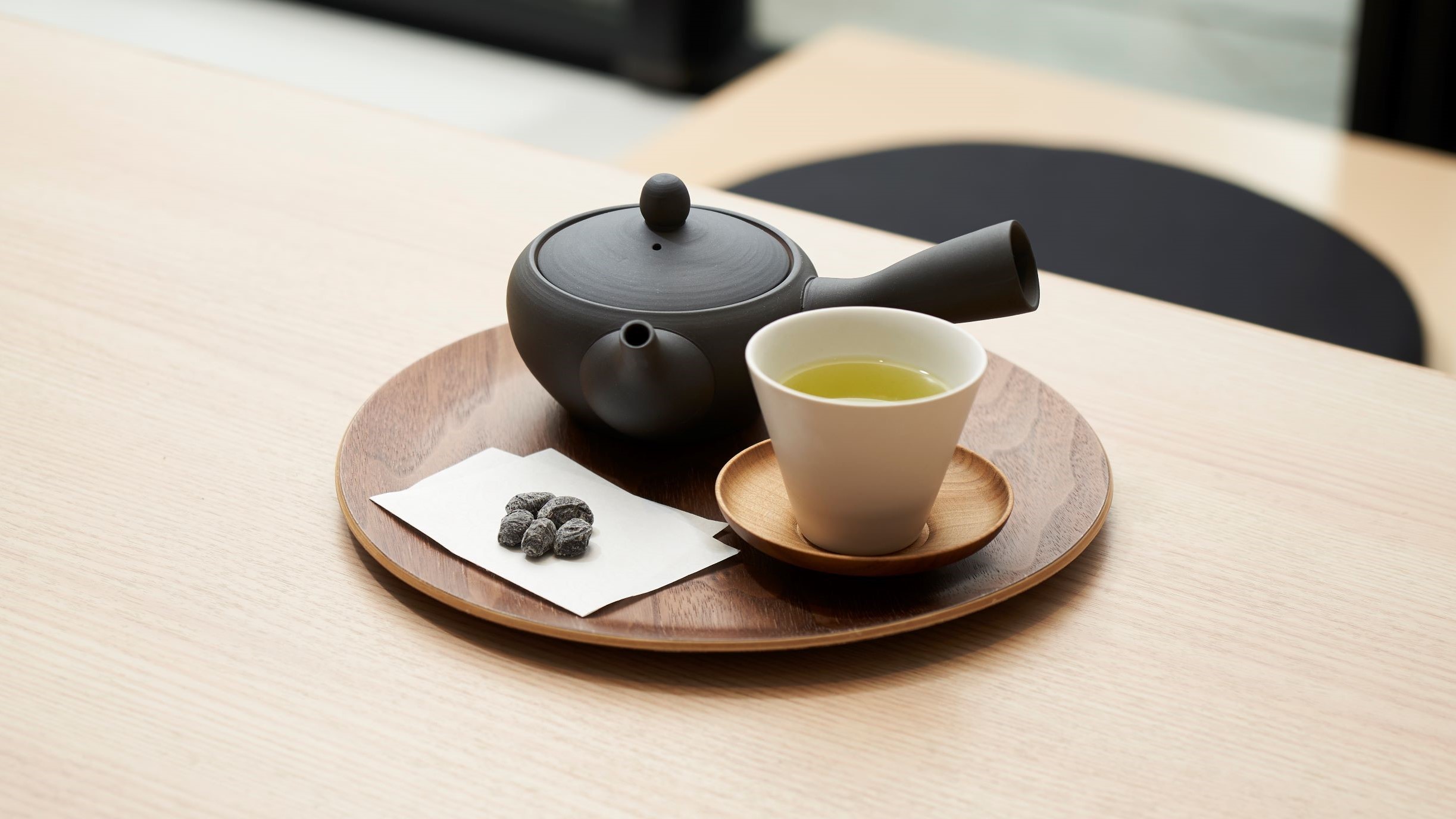 急須で提供するお茶_深蒸し煎茶「六煎茶」ホット