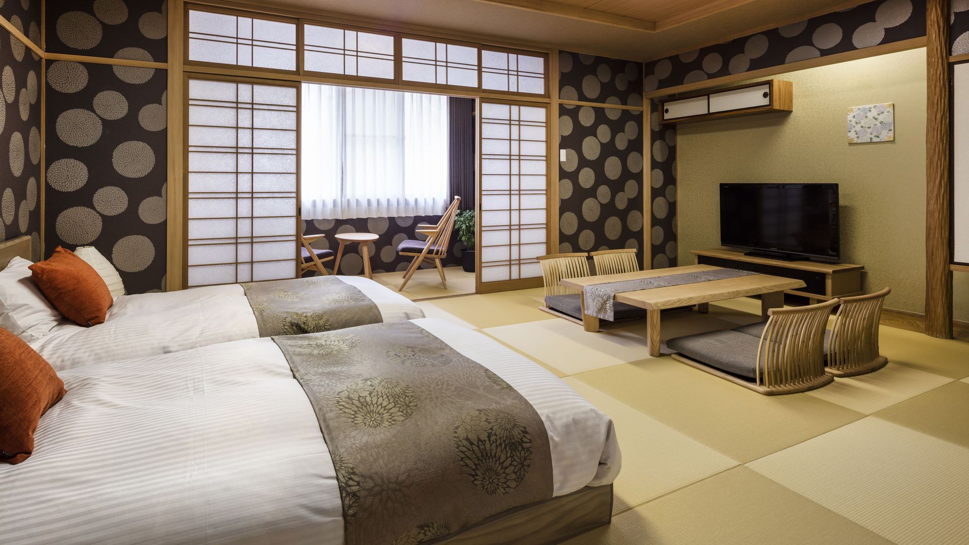 DX和室イメージツインベッドを使用広めのお部屋となっております。