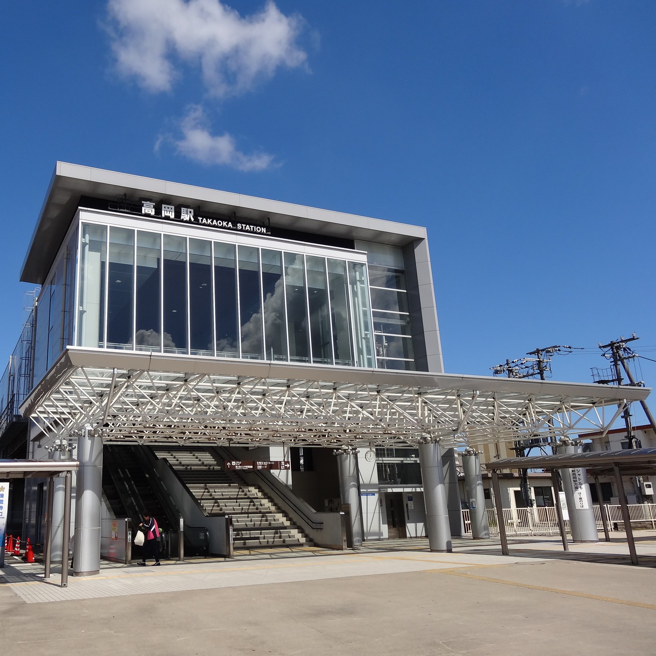 【徒歩1分】高岡駅南口