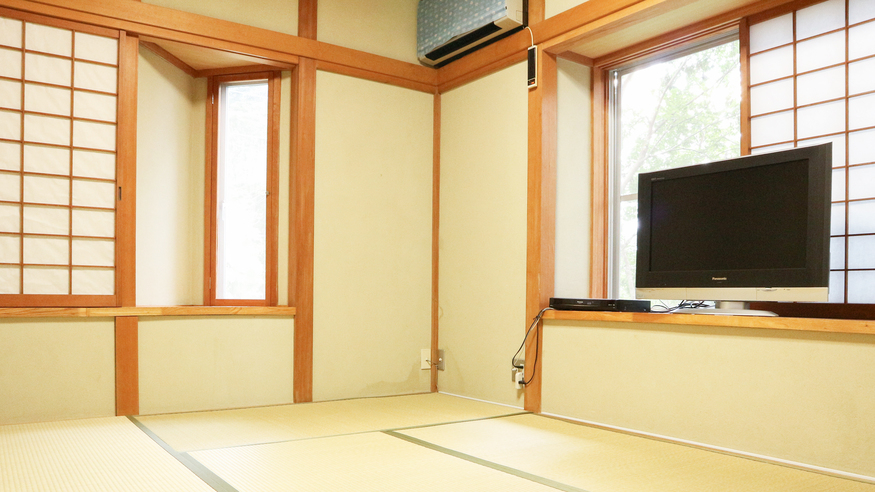 Izu Kogen Pension Rinkangekijo Ideally located in the Izukogen area, Rinkan Gekijo promises a relaxing and wonderful visit. Featuring a satisfying list of amenities, guests will find their stay at the property a comfortable one. Re