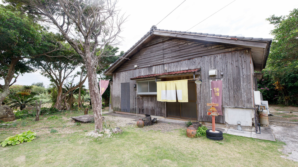 「海亀ビーチの宿」外観