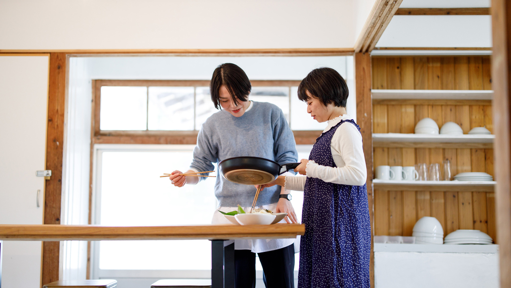 自炊／キッチンには、自炊の為の設備を完備しています。