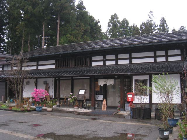 野の花館（当ロッヂから車で約2分・徒歩約20分）