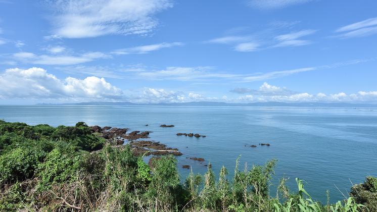 *【景色】目の前に錦江湾の青い海が広がります。