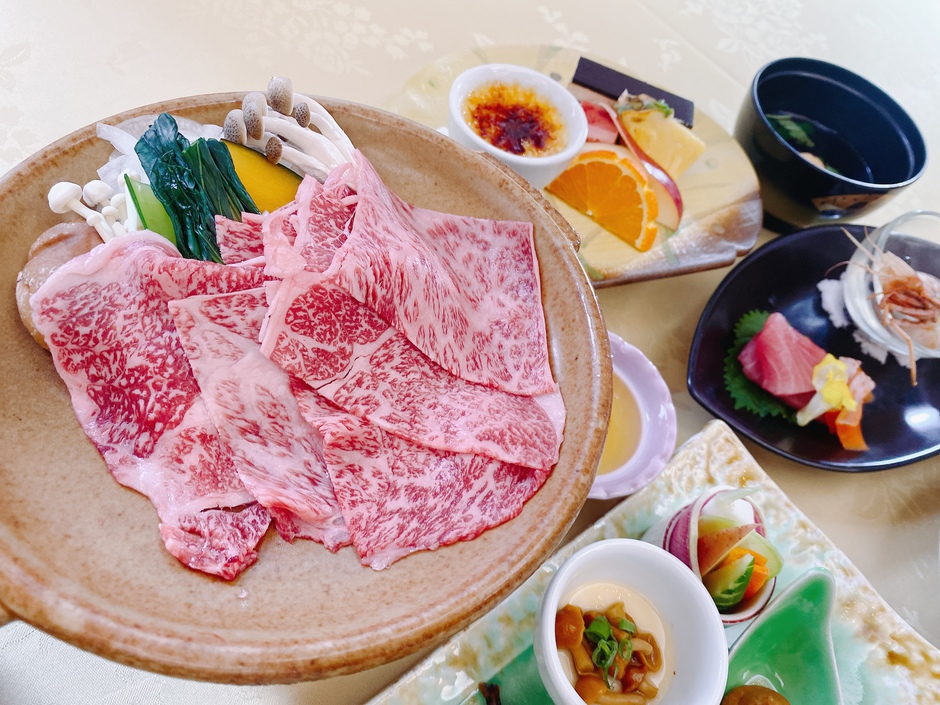 【オススメ】秋田錦牛のすき焼き
