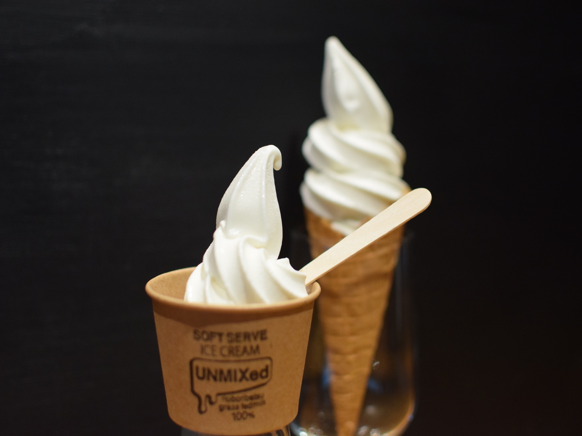 UNMIXed SOFT SERVE ICE CREAM