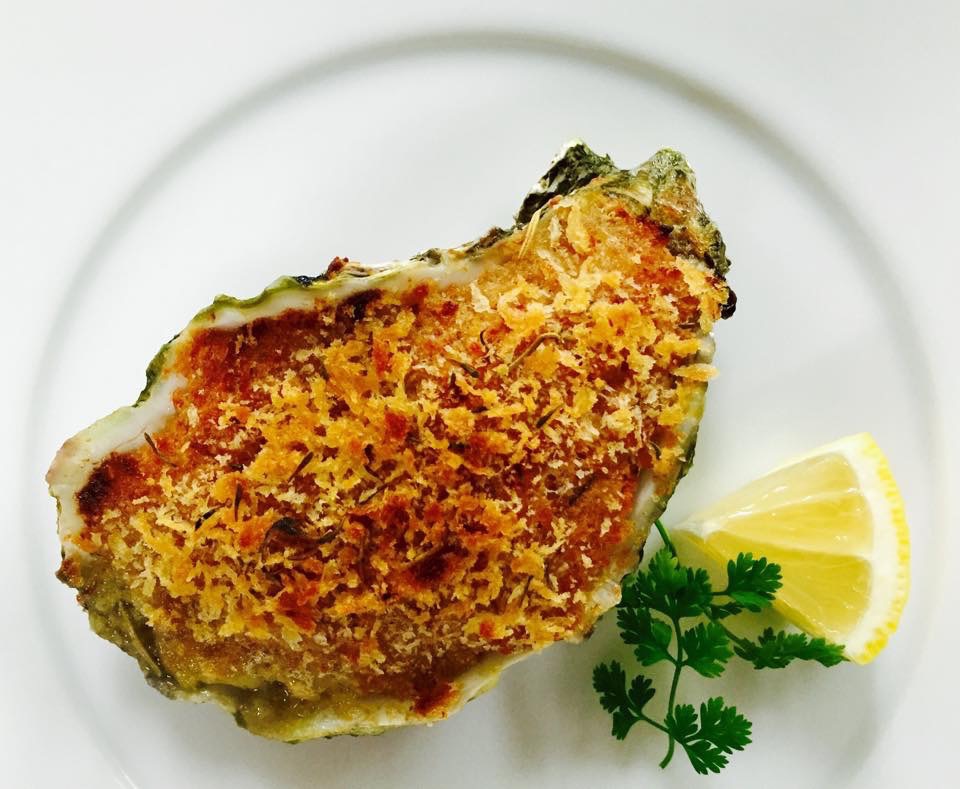 岩ガキの香草パン粉焼き