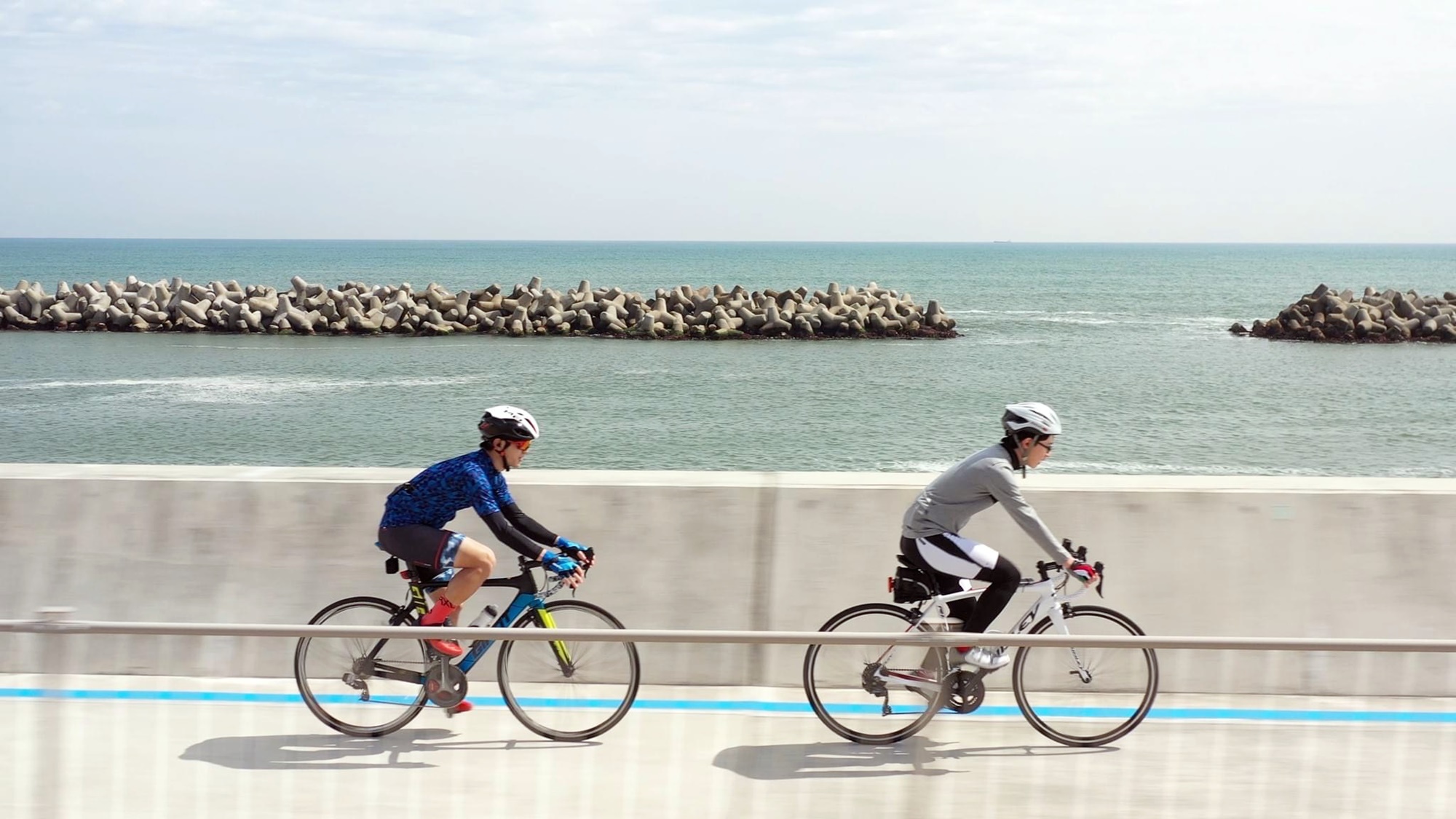 【岩間海岸】波の音を聞きながらサイクリング！