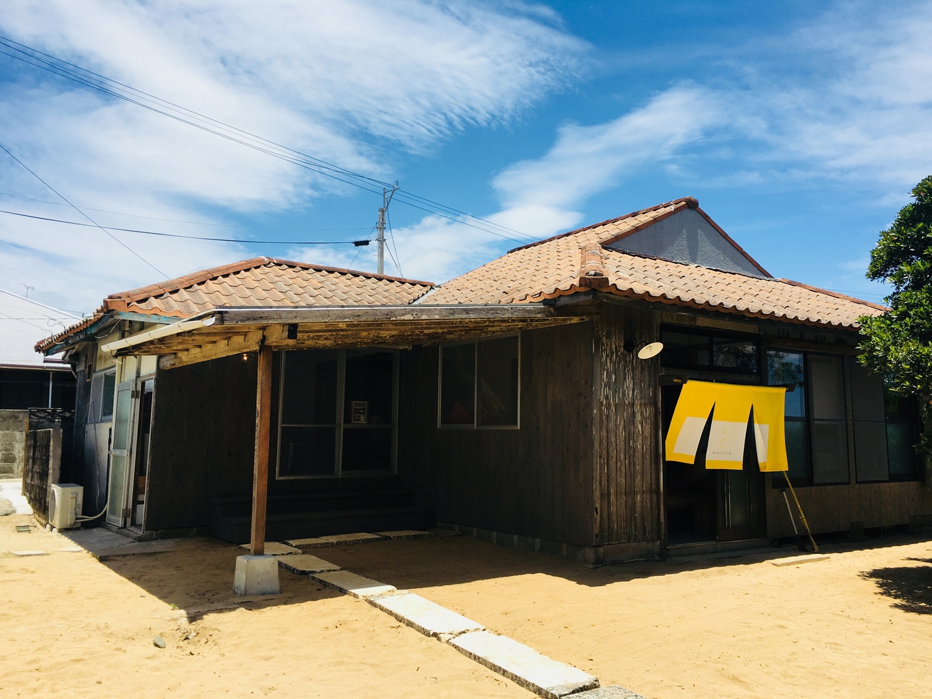 This photo about Denpaku Umi miru Terrace no Yado <Tokunoshima> shared on HyHotel.com