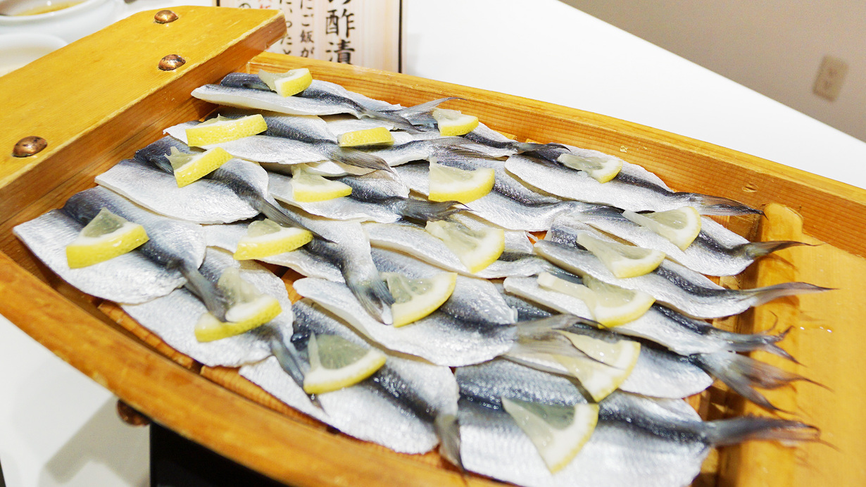 朝食ビッフェ岡山名物ままかりの酢漬け