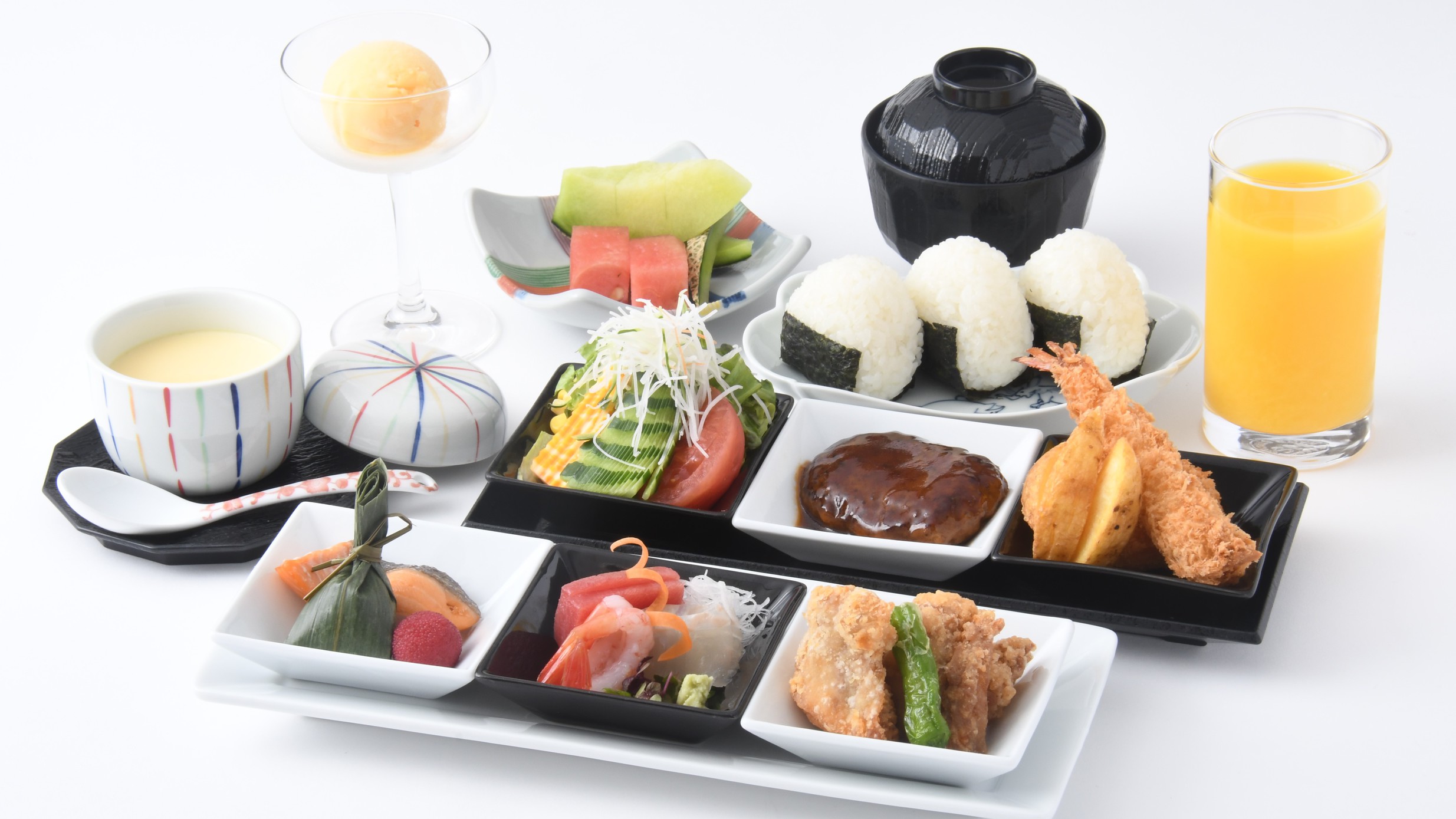 【お子様用プレート】季節によって食材が異なります。詳細、ご注文はお電話にて承ります。